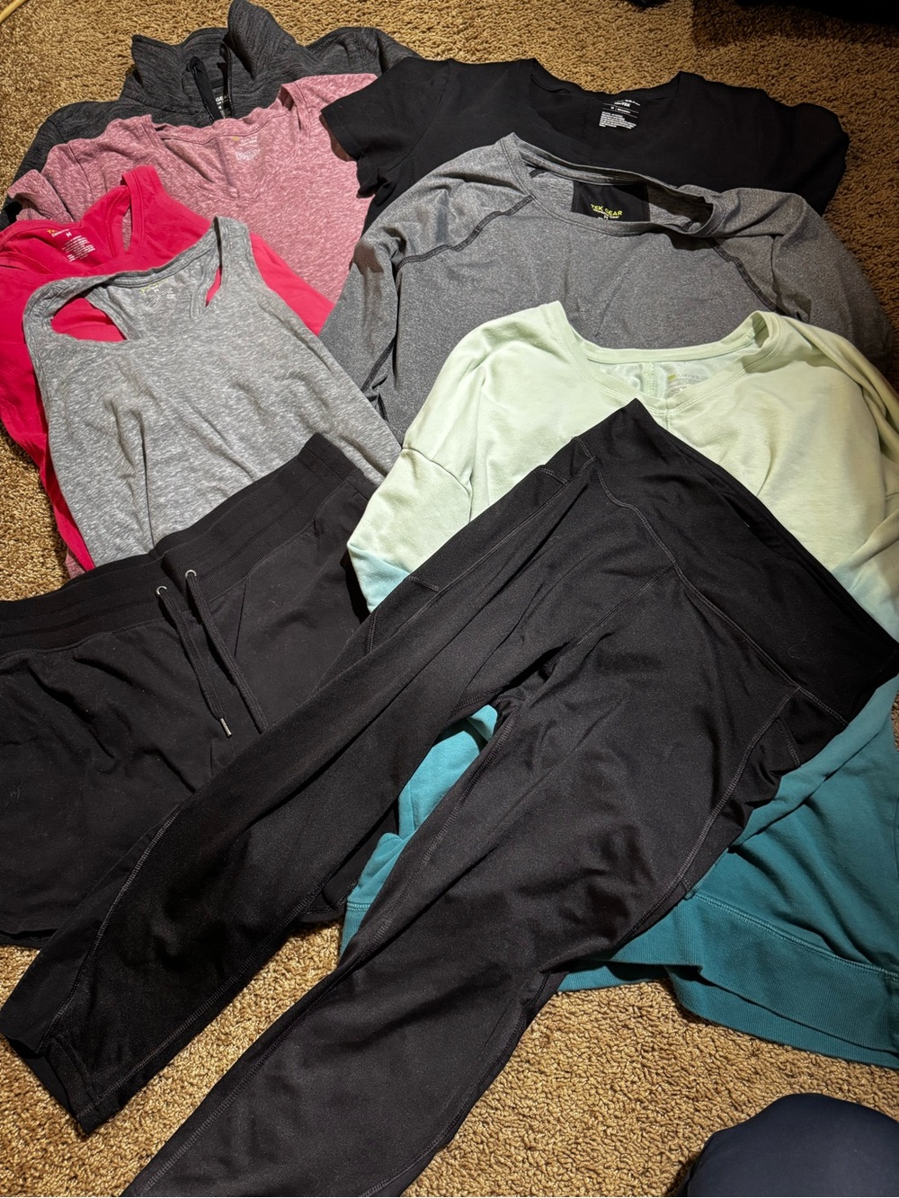 tek gear women’s bundle of 9 size medium